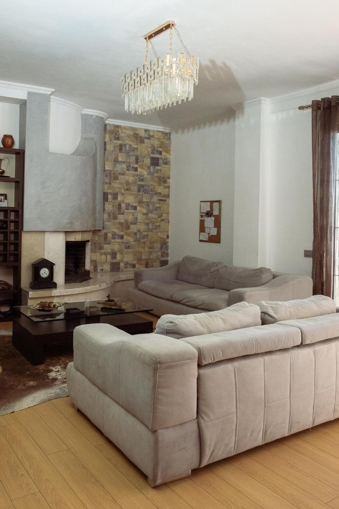 Albjona Guesthouse Tiranë Eksteriør bilde
