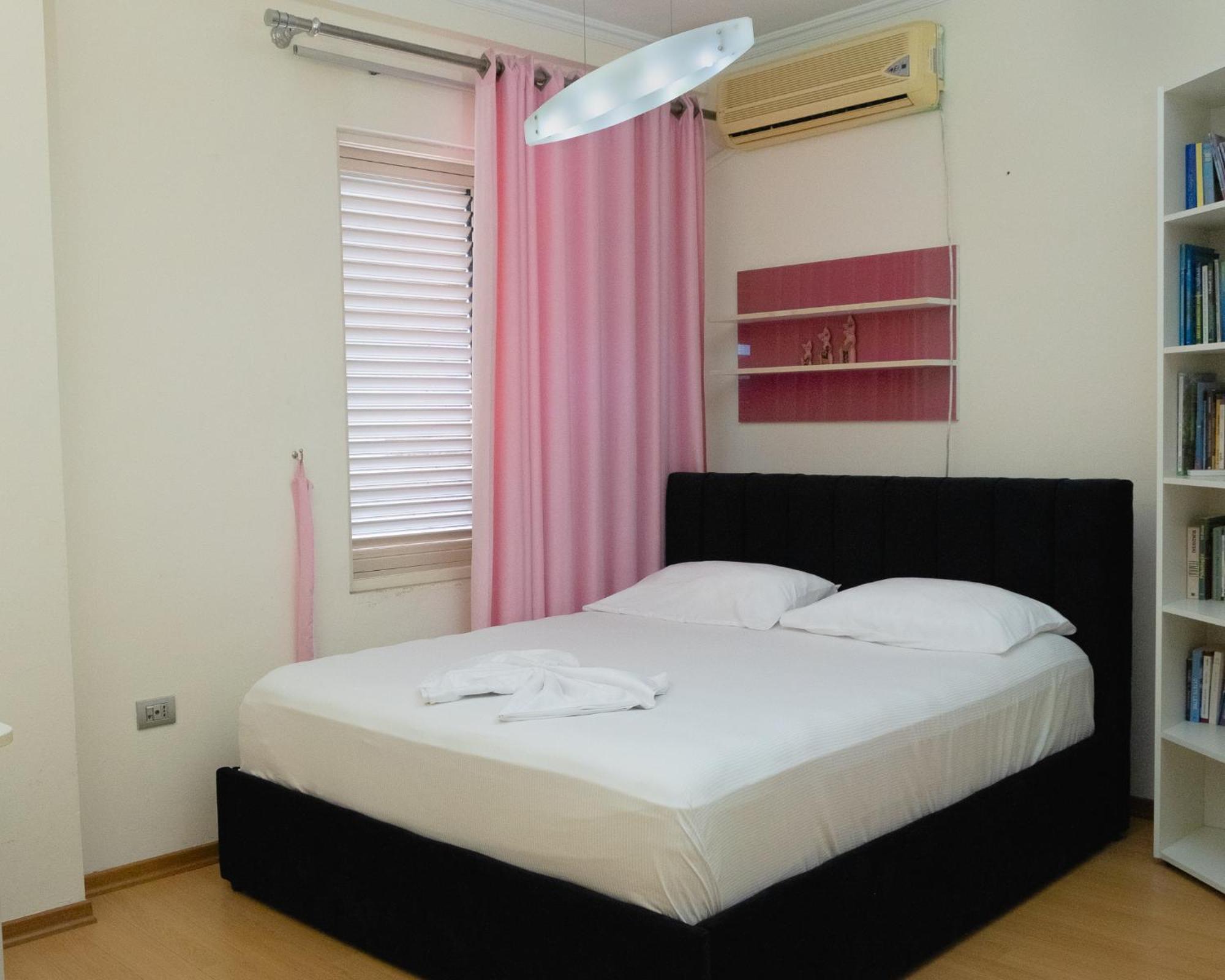 Albjona Guesthouse Tiranë Eksteriør bilde